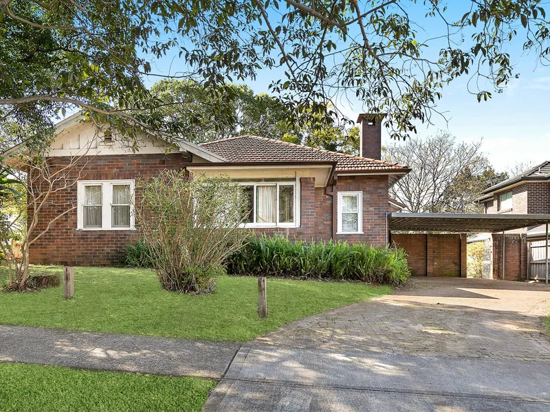 Perfect entry into Beecroft, walk to schools, shops and station