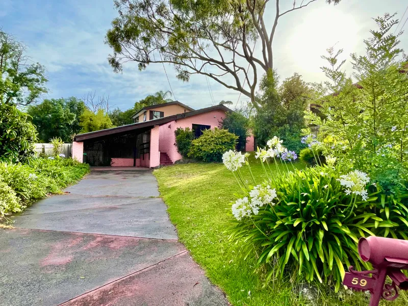 Your Next Perfect Family Home in Quite Court Location