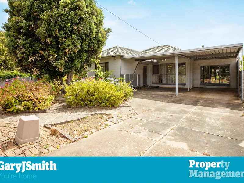 Solid 3 Bedroom Home, Walk to Bus & Train