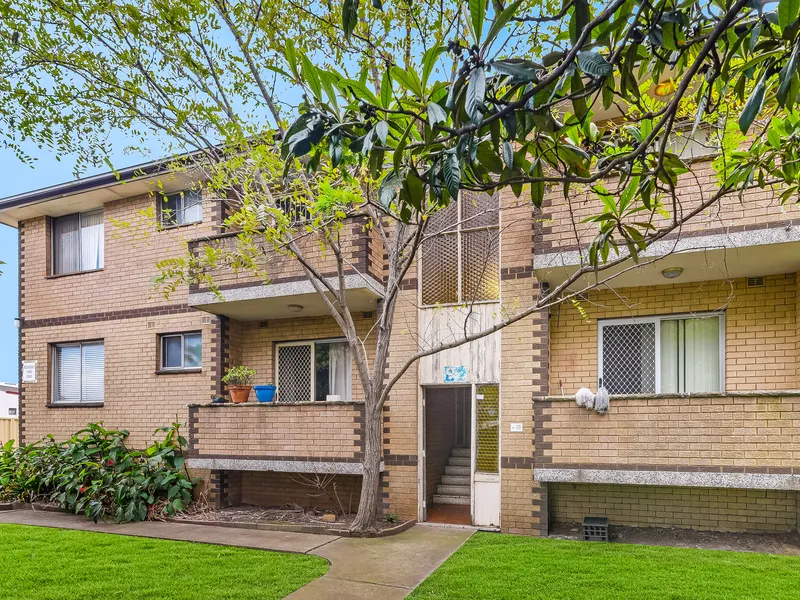 Attention First Home Buyers/Investors (INSPECT BY APPOINTMENT ONLY)