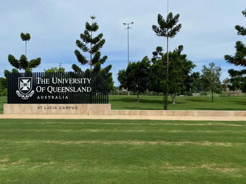 Fully furnished, Walk to UQ St Lucia! 