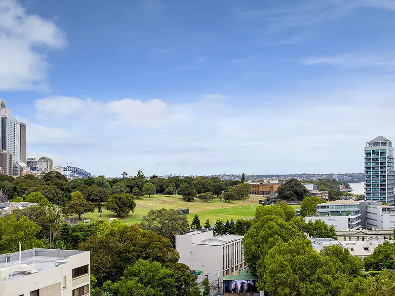 PARAMOUNT APARTMENTS | Style & Luxury