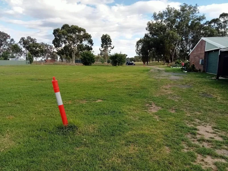 Level block in great location