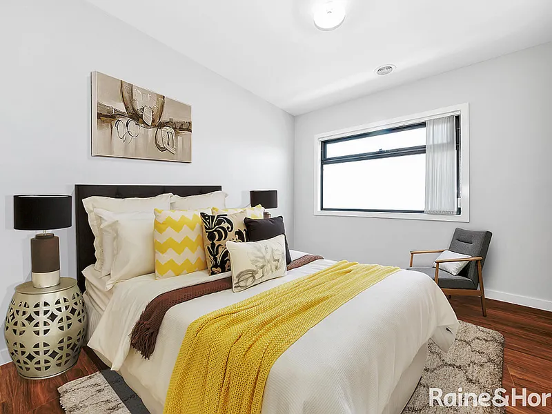 Elegant Brand New Family Home 