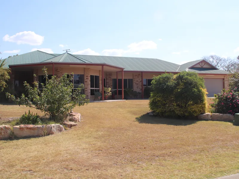 Unique Opportunity - Spacious 4 Bedroom home located in a quiet Cul de sac - Double sized allotment