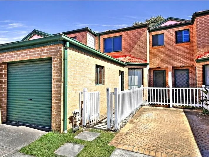 Lifestyle Contemporary Townhouse