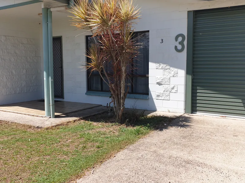 Bonnie and Clyde's Reef Retreat