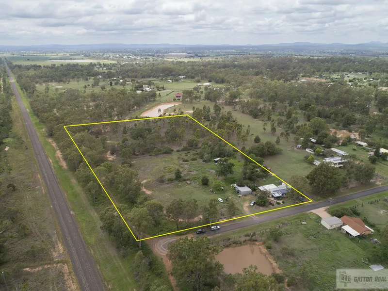 THIS SIZE ACREAGE DOESN’T COME ALONG OFTEN