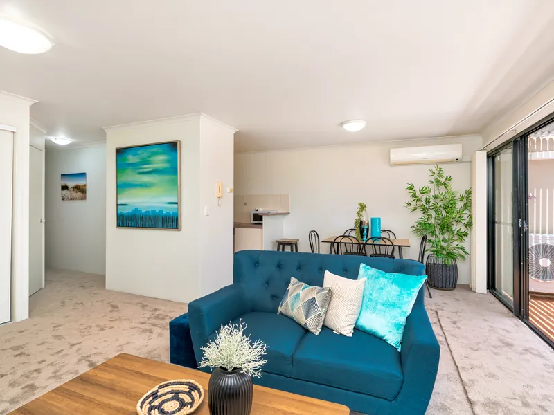 Spacious, Northerly Aspect and Leafy Views in the Heart of Kelvin Grove!