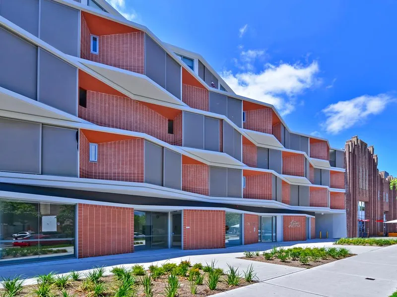 TWO BED TWO BATH ONE CAR APARTMENT IN ROSEBERY!  OPEN INSPECTION 12PM THIS SATURDAY