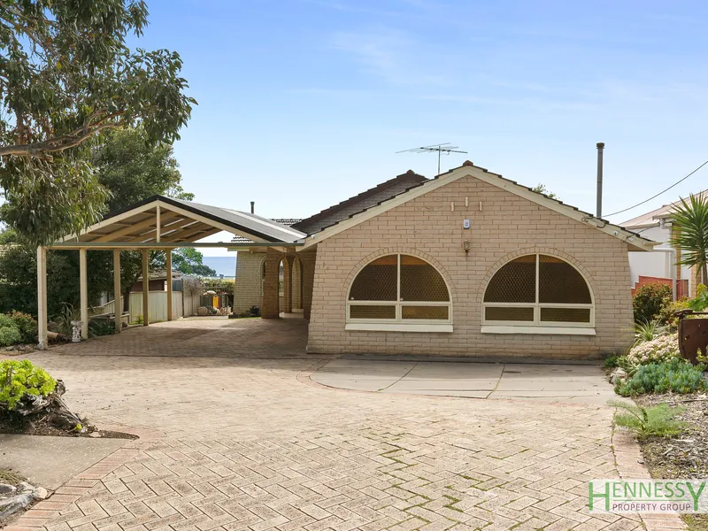 Panoramic Ocean Views