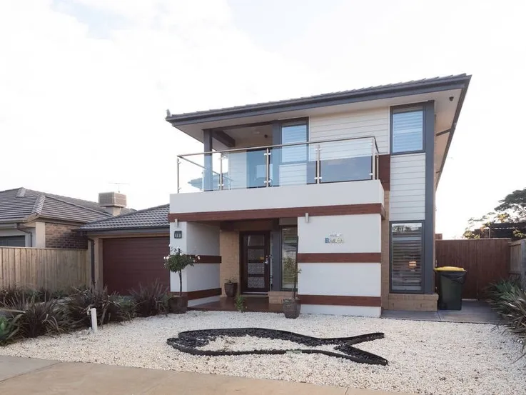 Fully Furnished large Family Beach Home For Sale.