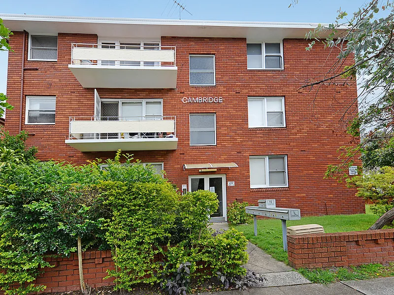 Invest in Location for Easy Living or Quality Rental