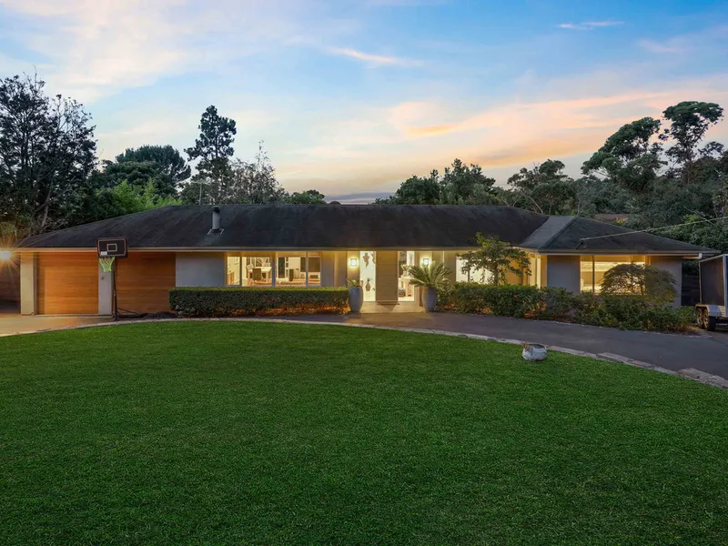 Fully Furnished With a Pool - Cleaner and Gardening Included!