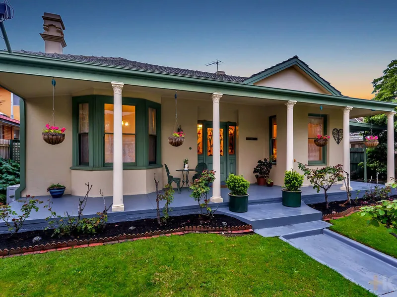 IMMACULATE HERITAGE HOME | IDEAL LOCATION | RARE LISTING