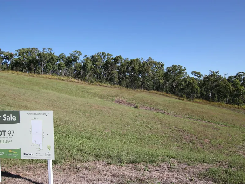 Outstanding ocean / island views for pole / split level home
