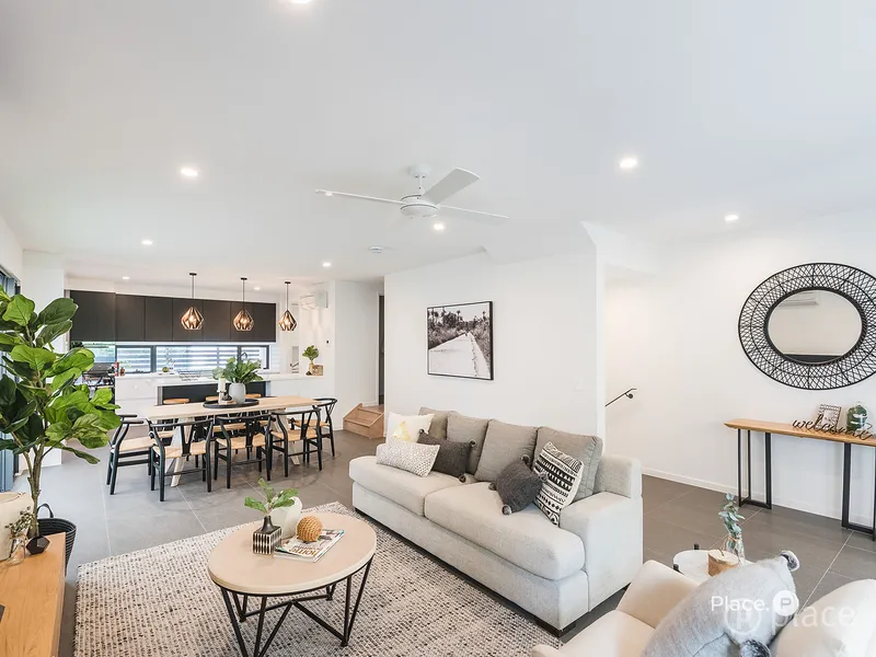 Architecturally-designed townhome in luxury complex
