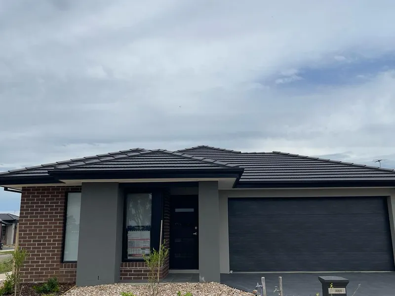 The Eleet- Wyndham city proudly presents this beautiful house