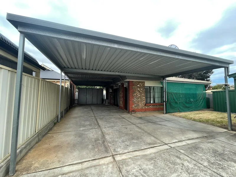 2 BEDROOM UNIT - LOCATED AT THE REAR