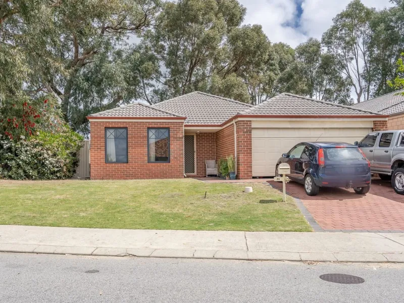 SURROUNDED BY LOCALS SHOPS AND MANY AMENITIES