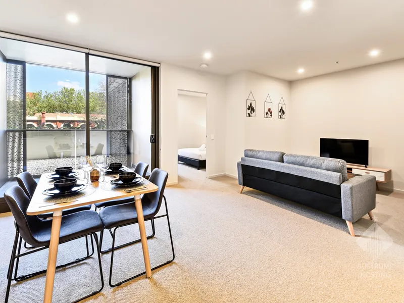Fully Furnished 1Bed+1Study+1Car Apt For Rent