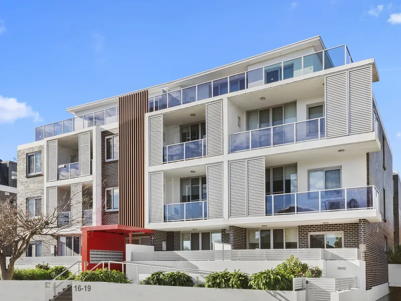 Flawless double brick apartment