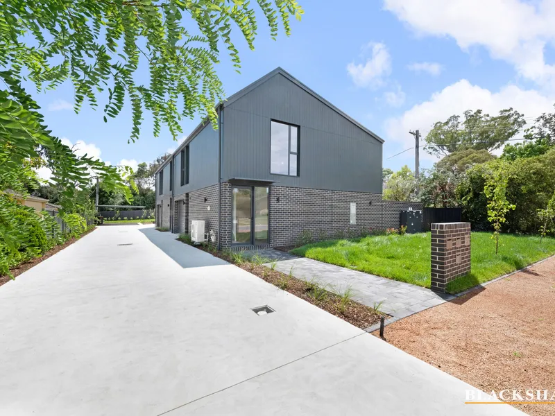 Three Bedroom Townhouse in Desirable Waramanga Location
