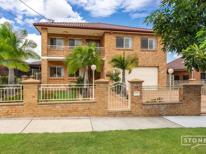 Incredibly Spacious Seven-bedroom Home