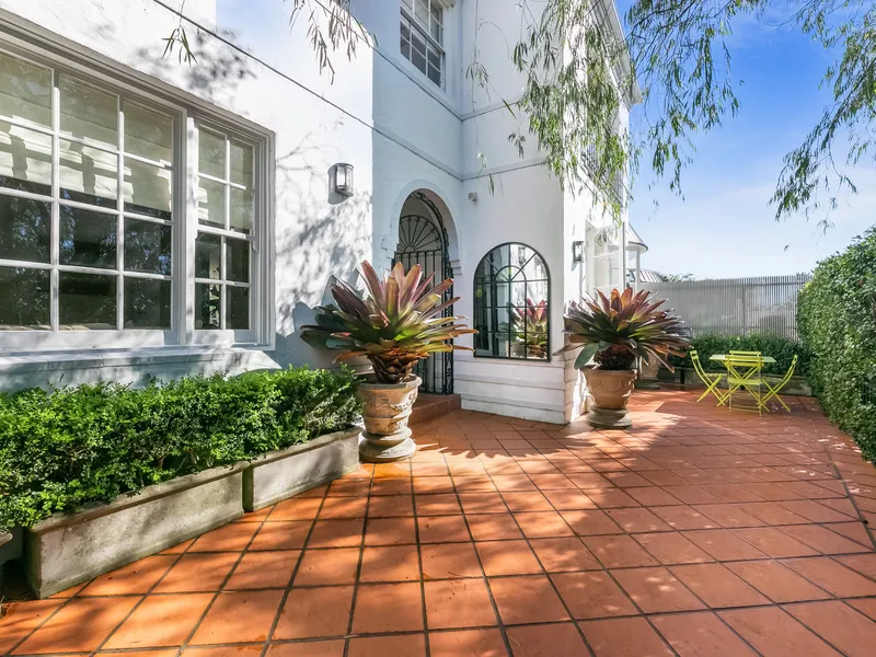 Exquisite c1920's family home - same owner for close to 30 years!!