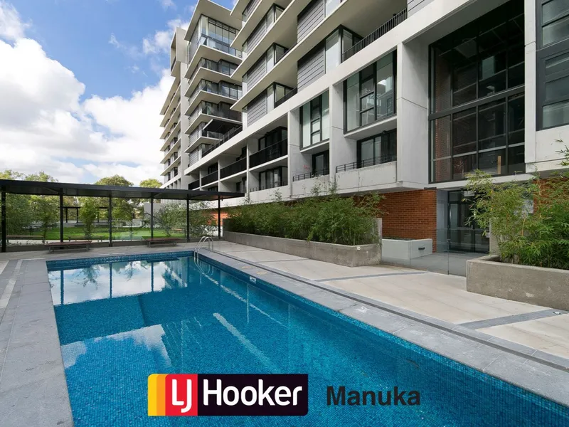 TWO BEDROOM UNIT IN THE POPULAR LINQ APARTMENTS