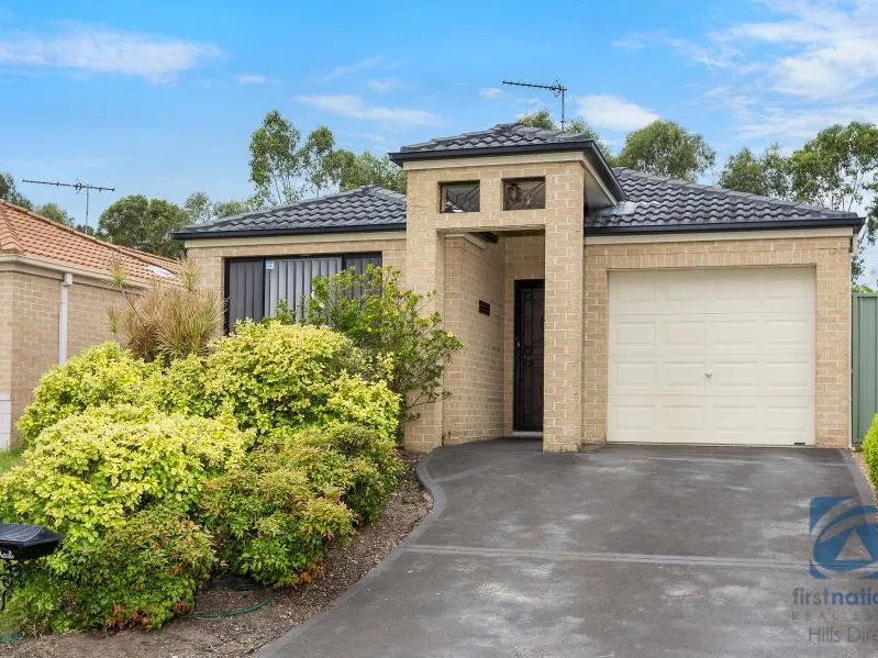 MODERN FAMILY HOME, WALKING DISTANCE TO SCHOOL