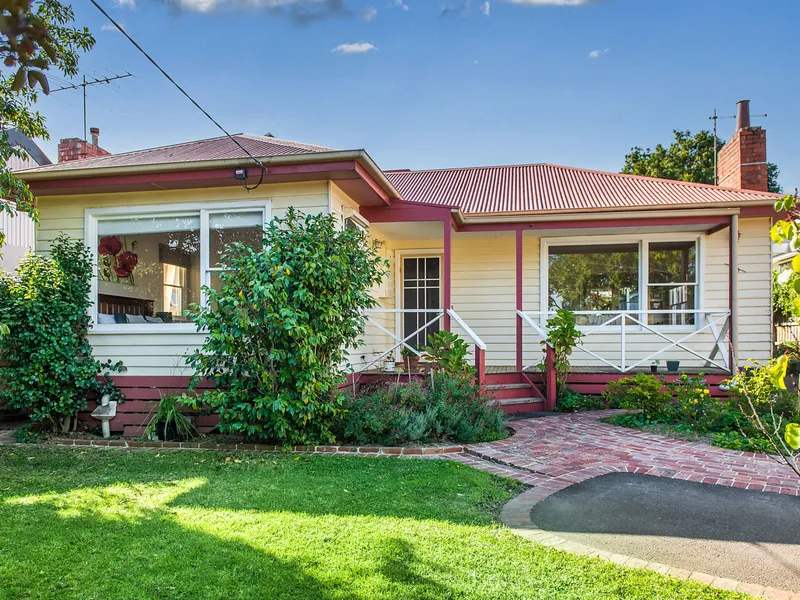 Family space and lush alfresco entertaining with a thrilling future!