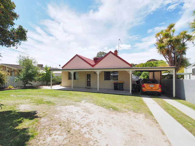 Large central family home