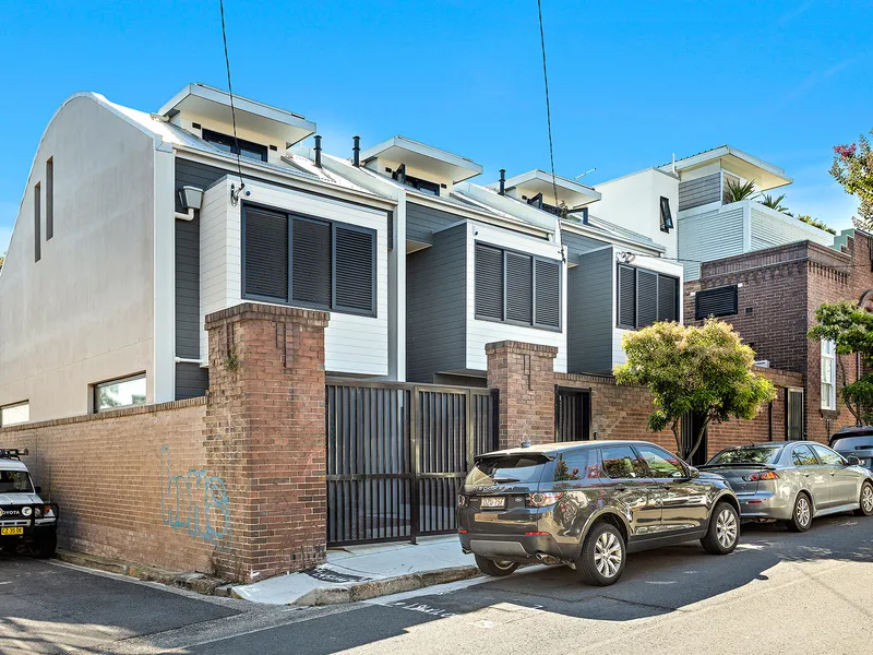 Investors Only, Currently Rented for $1,100 per week