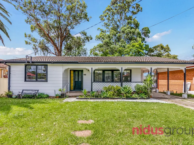 3 Bedroom Home - 580m2 Granny Flat Potential