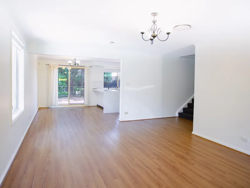 MODERN EXECUTIVE TOWNHOME