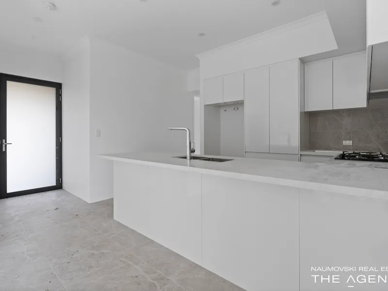 3 BRAND NEW MODERN HOMES NEARING COMPLETION & READY TO VIEW!