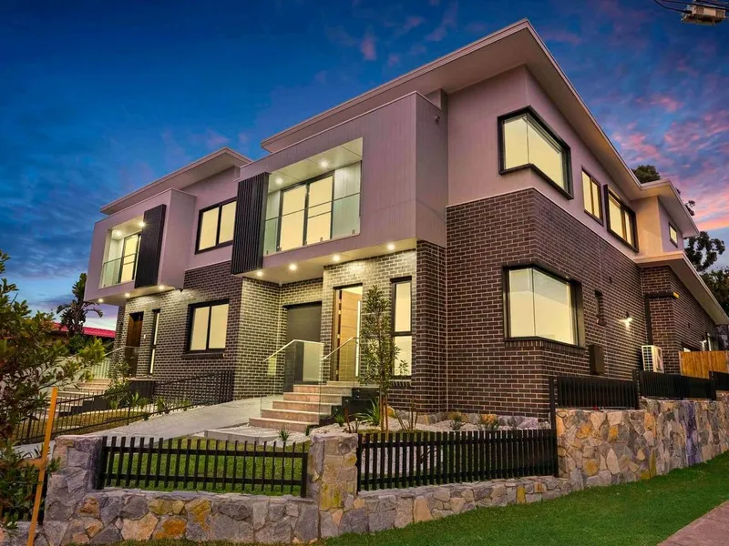 Brand New 5 Bedroom Duplex!!