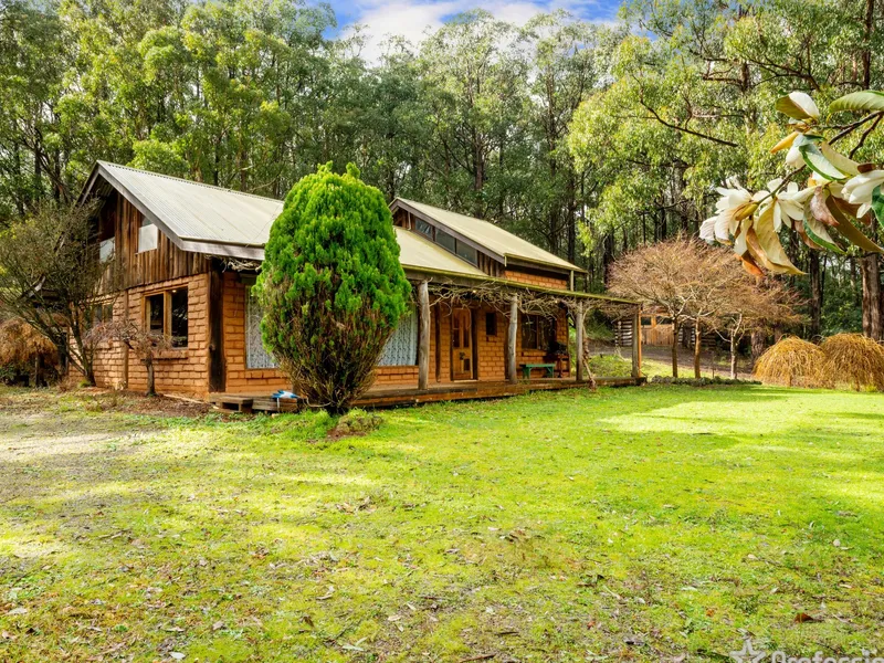 PEACEFUL HAVEN ON 15 ACRES (APPROX.)