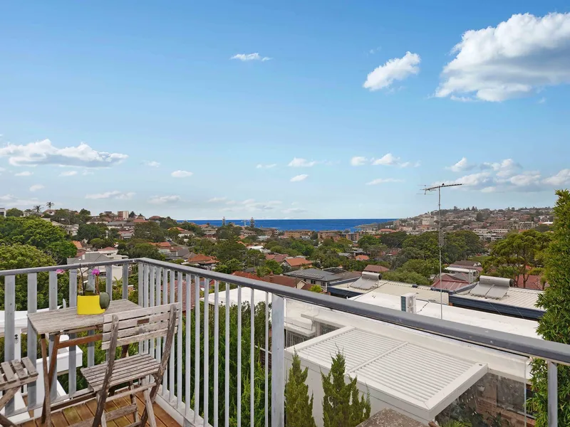 Peaceful 2 Bedroom Apartment With Stunning Views