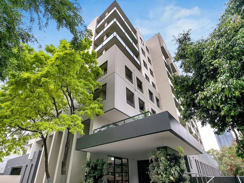 Modern Lifestyle In Superb Location