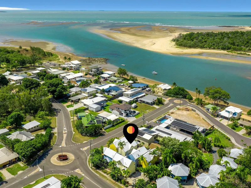 Footsteps to Beautiful Boyne River