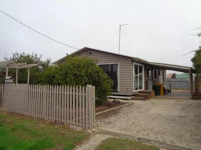 3 BEDROOM Modern house