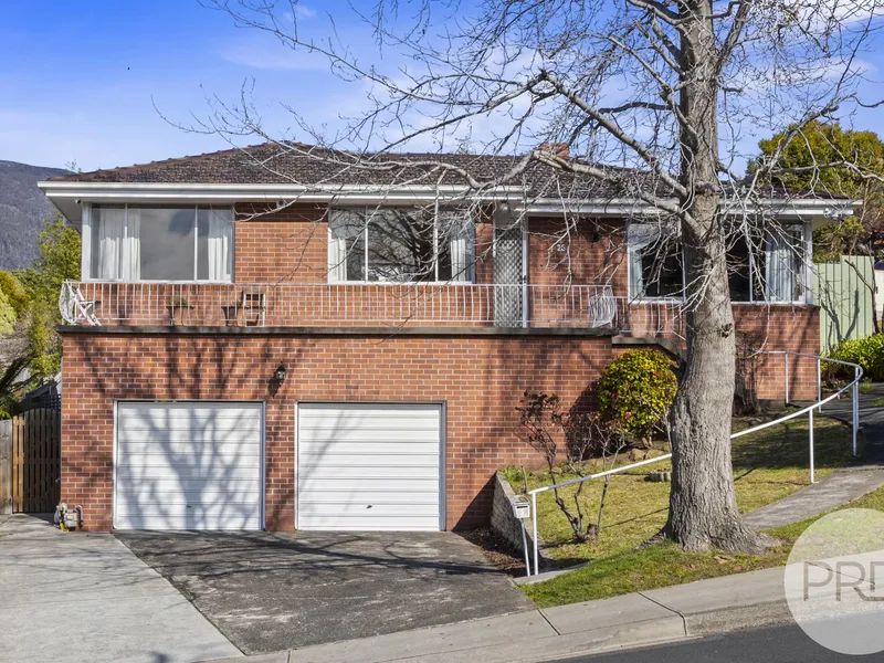 Family Friendly 4 or 5 Bedroom Home