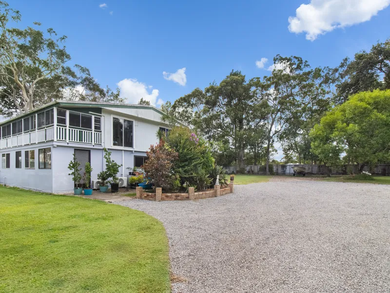 Family-friendly Acreage Living!