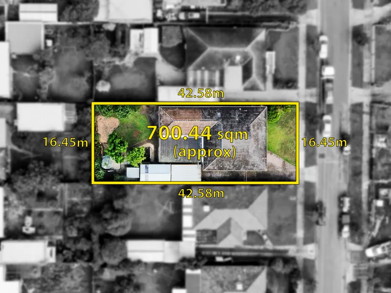 Large Living & Convenient Location