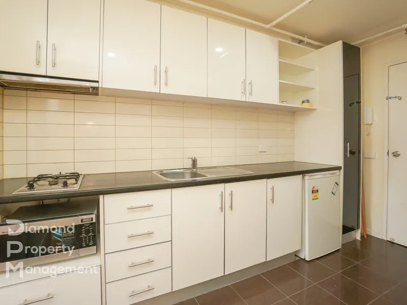 One Bedroom Studio Apartment At The Central Of Box Hill