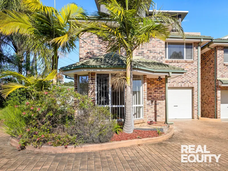 Neat low-maintenance living