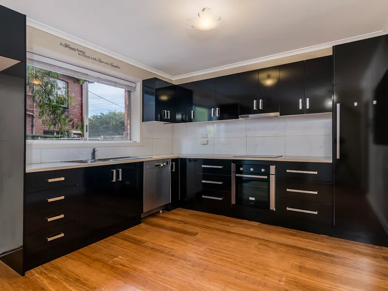 Delightful townhouse in the heart of Oak Park - Bonus -  water usage included