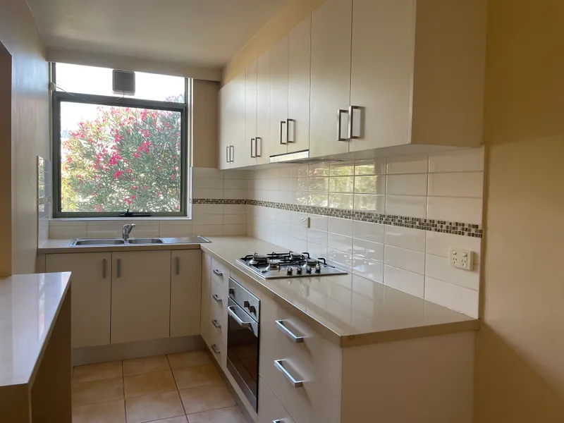1st floor 2 bedroom apartment